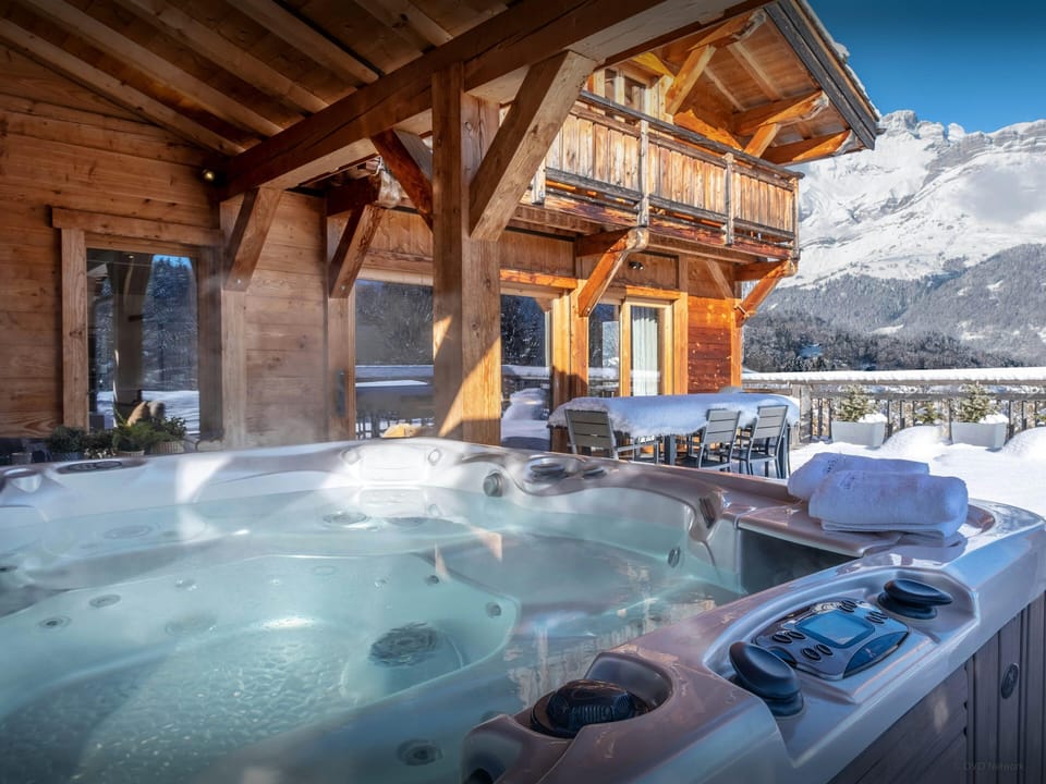 Jacuzzi