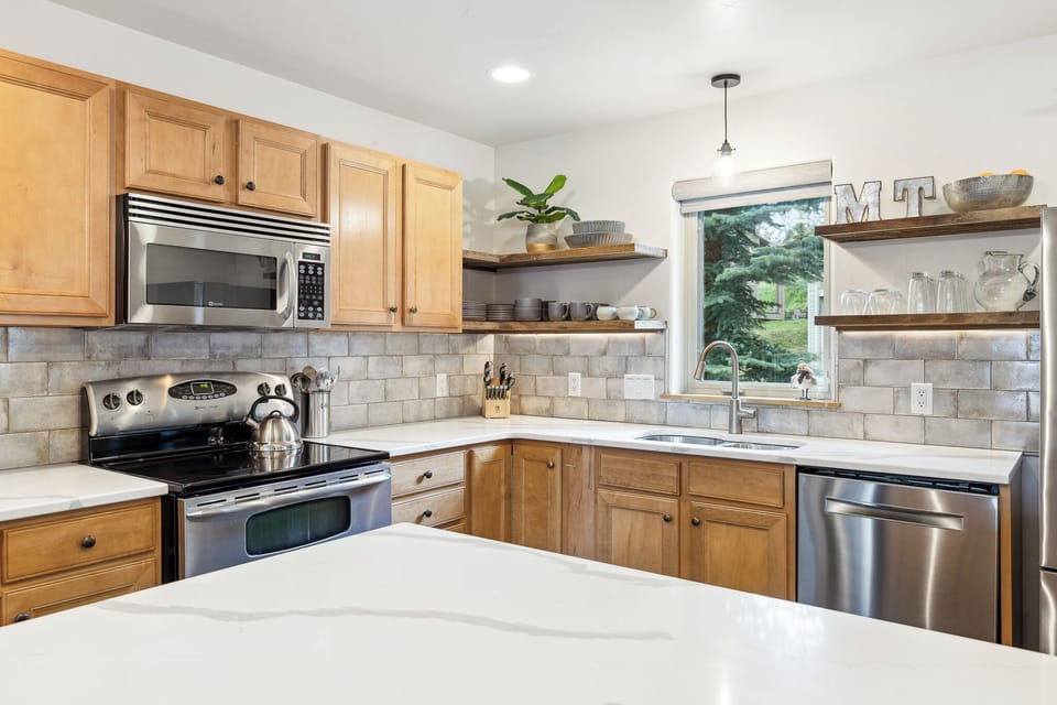 Fully equipped kitchen