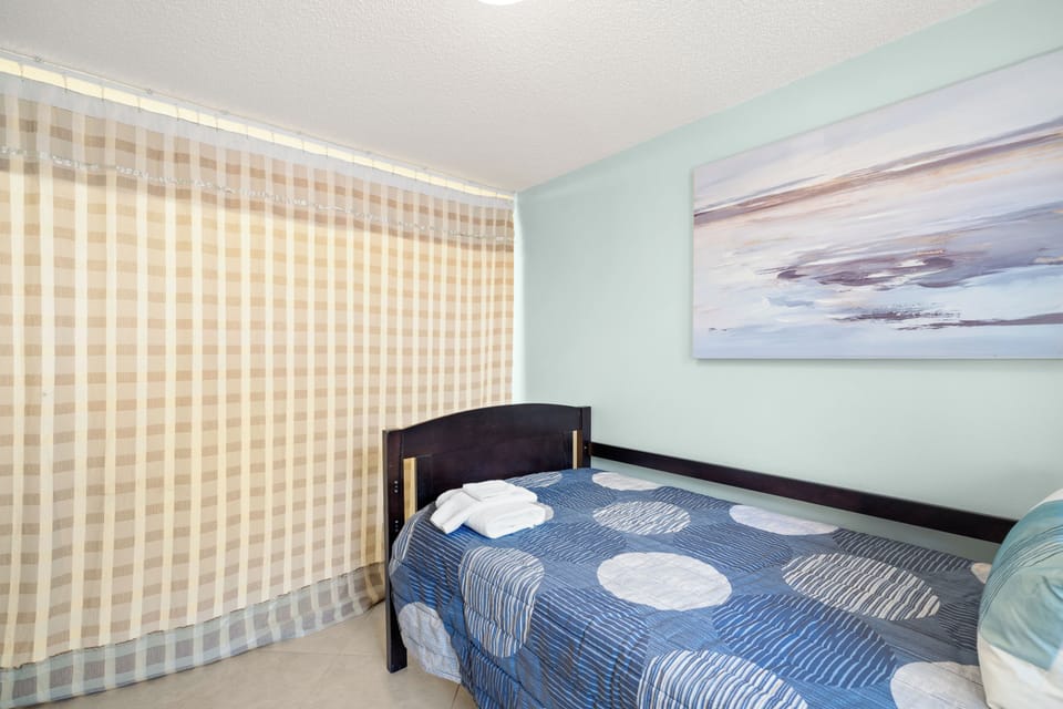 Condo (2 Bedrooms) | Property amenity