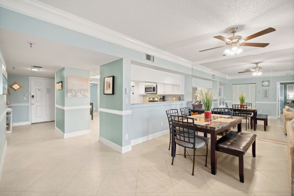 Condo (2 Bedrooms) | Property amenity