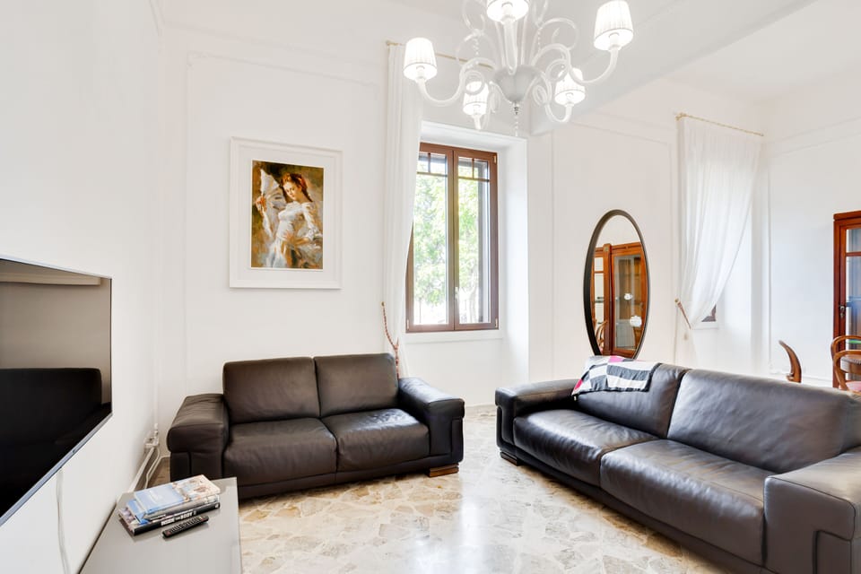 Apartment | Living area | 23-inch flat-screen TV with digital channels, TV