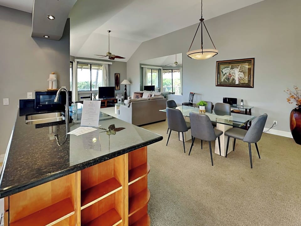 Condo (3 Bedrooms) | Property amenity