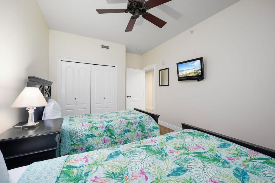 Condo (3 Bedrooms) | Property amenity