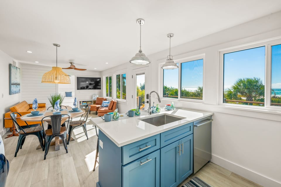 Fully equipped modern kitchen