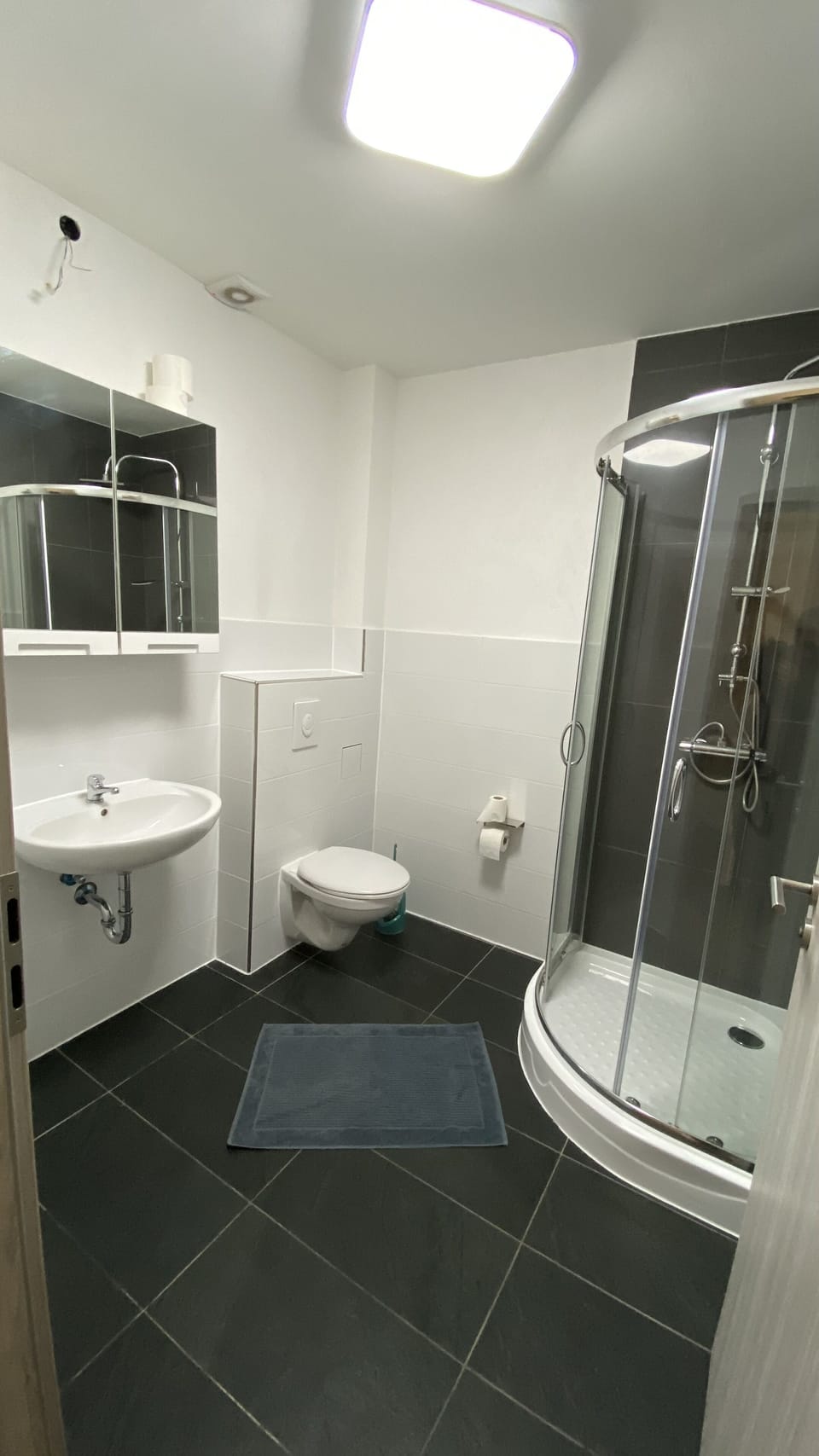 Double Room, Private Bathroom, Courtyard View | Bathroom | Towels