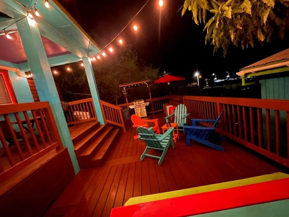 Shared Patio and Grilling Area (3)