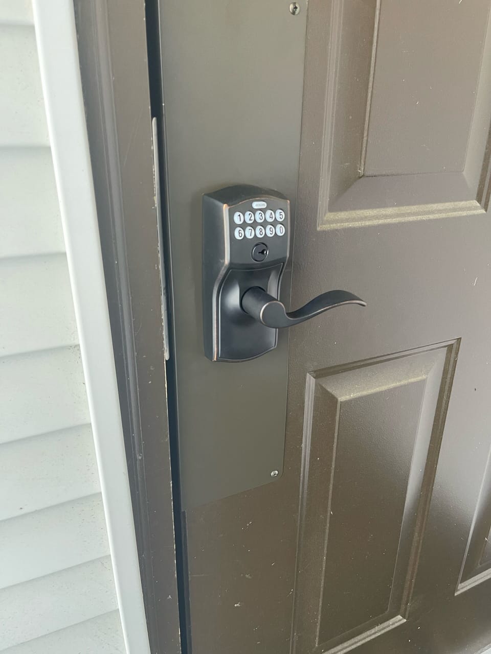 Self check in with Smart lock