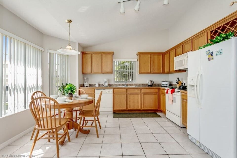 Kitchen and nook