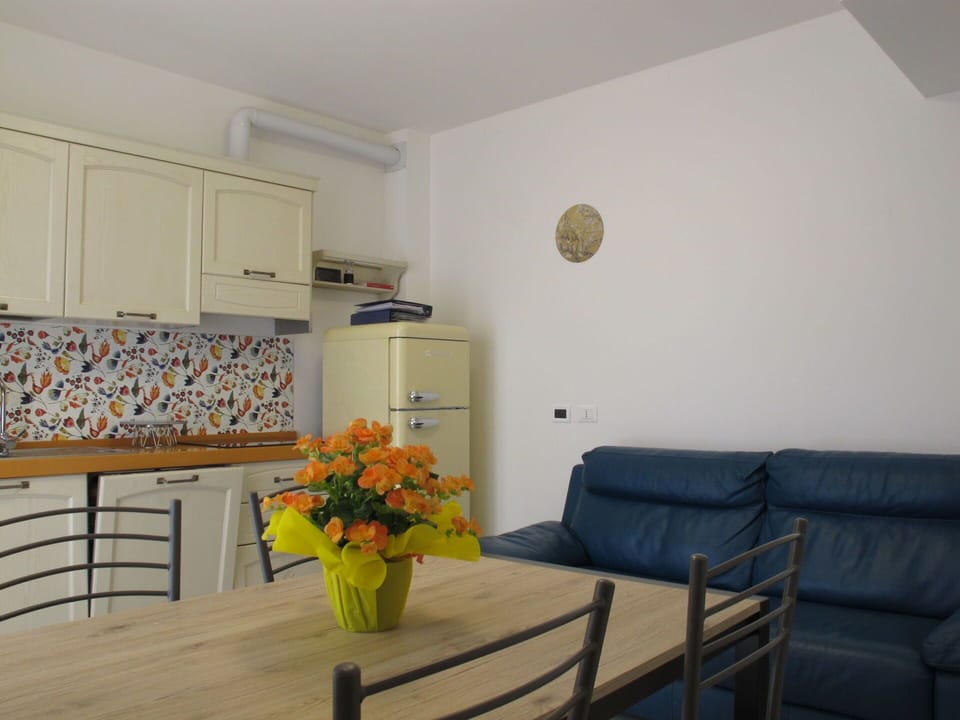 Furniture, Interior Design, Flooring, Wood, Floor, Table, Room, Kitchen & Dining Room Table, Ceiling, Chair