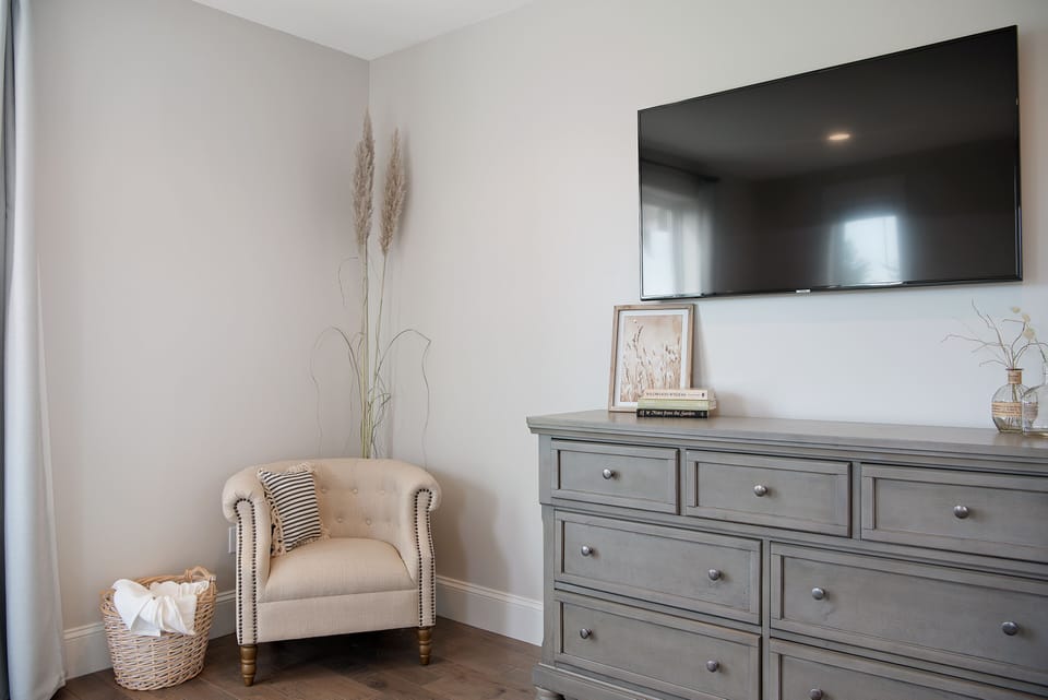 "Field" master suite. 