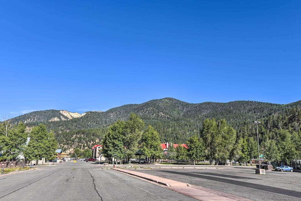 Mountain Views | Walking Distance to Main Street