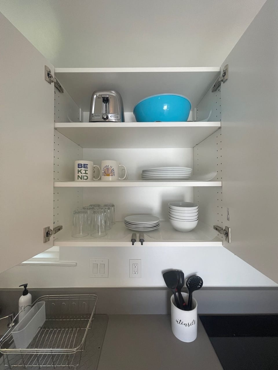 Toaster, Bowls, Dishes, Mugs, Glasses, Spatulas