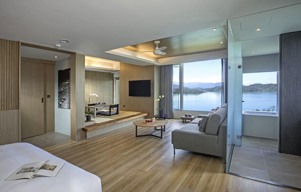Panoramic Quadruple Room | Free WiFi, bed sheets