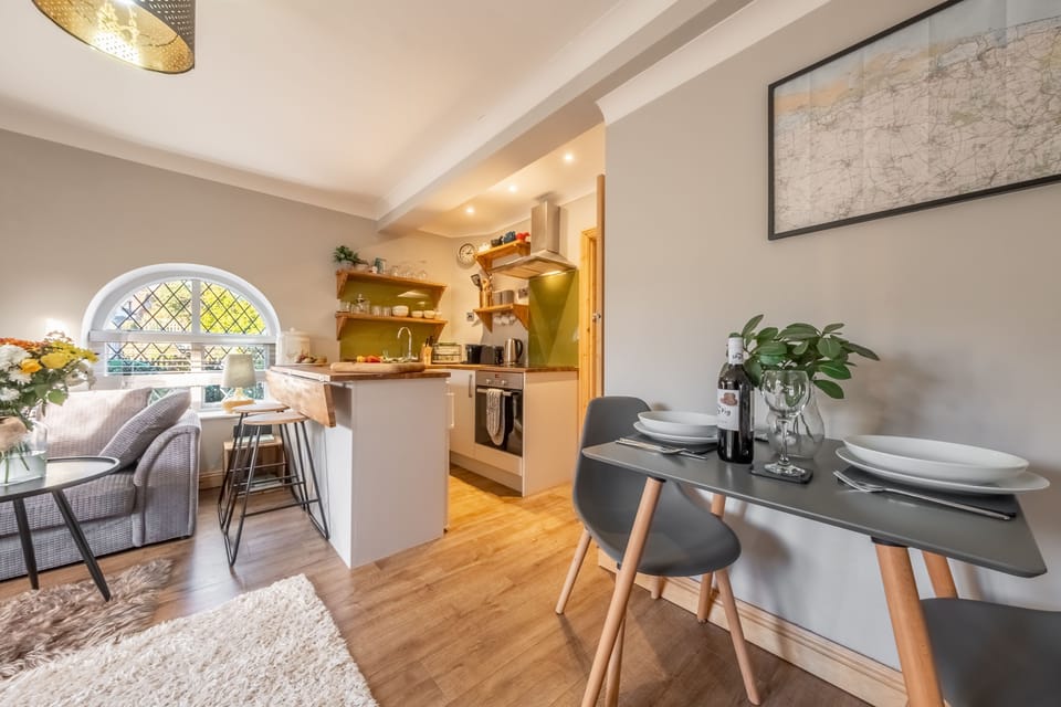 Ground floor: Dining area