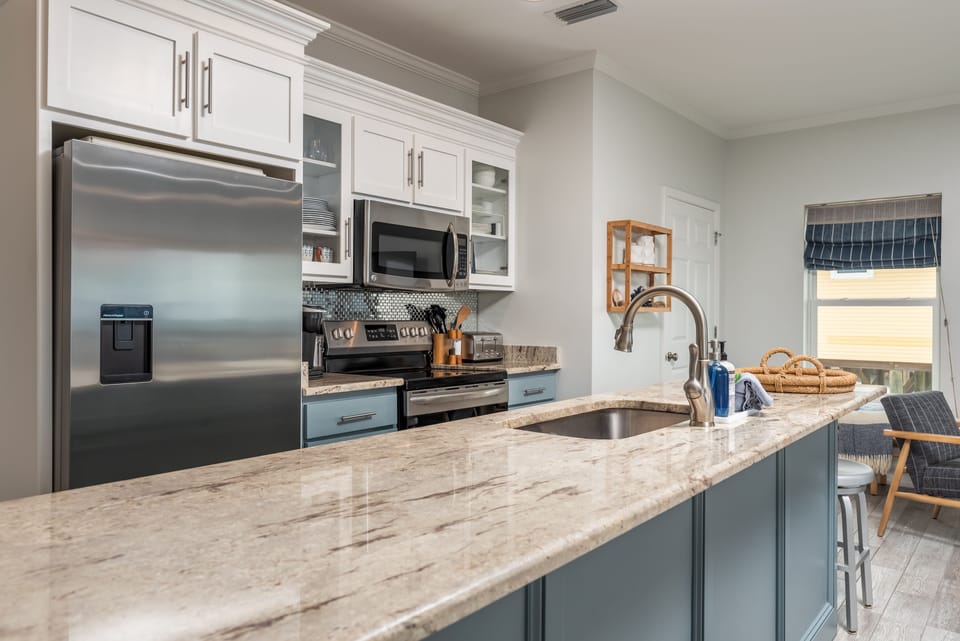 Kitchen Bar 