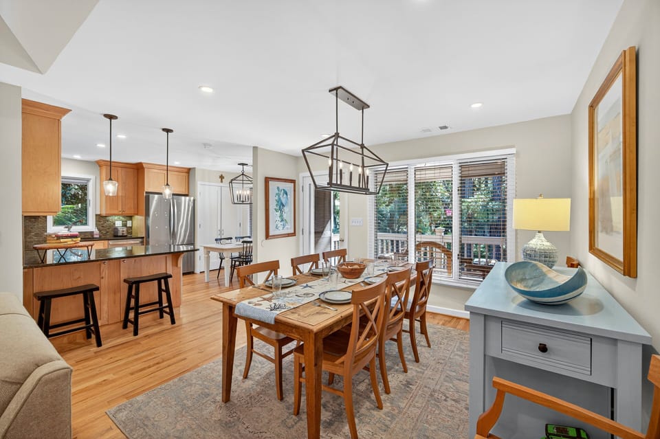 Open Concept Living & Dining