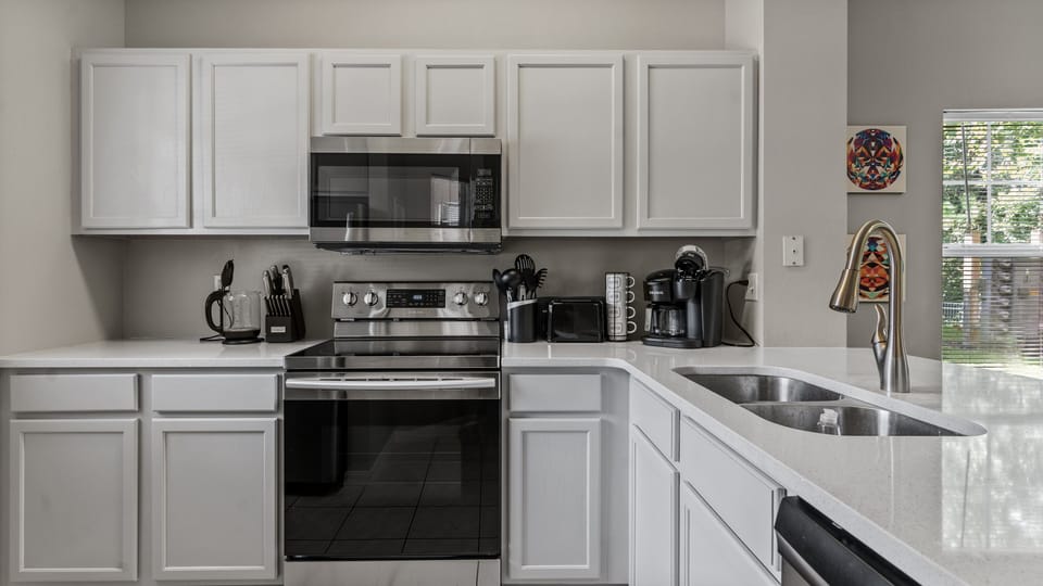 Gorgeous Kitchen with Microwave, Stove, Oven, and Dishwasher
