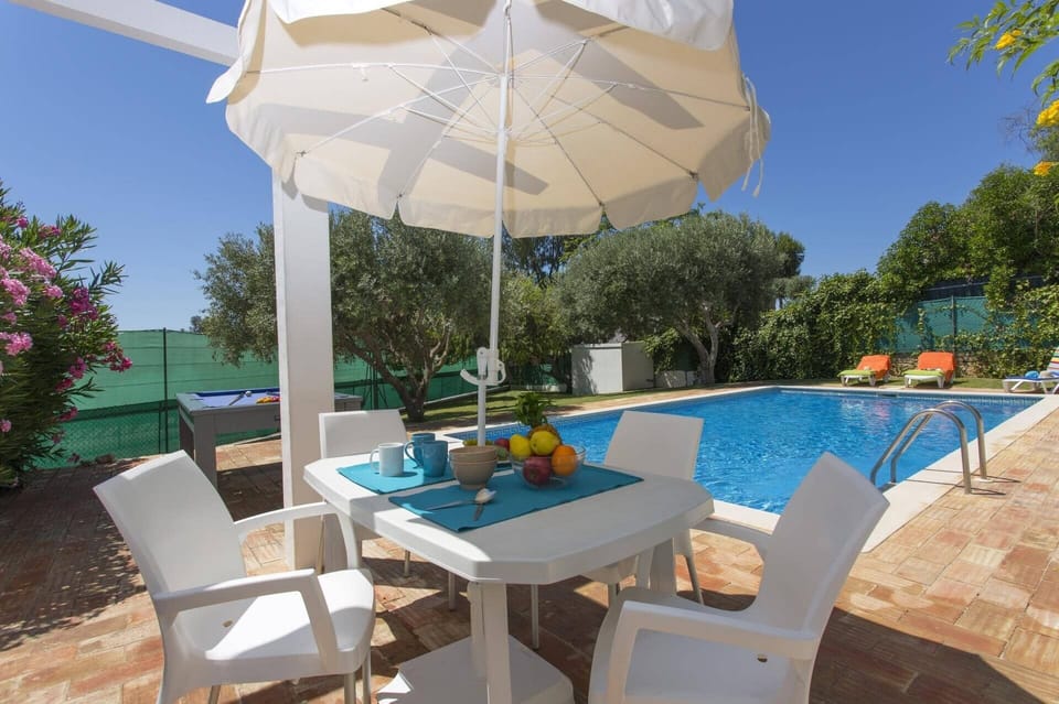 Villa Emilio Pequena image