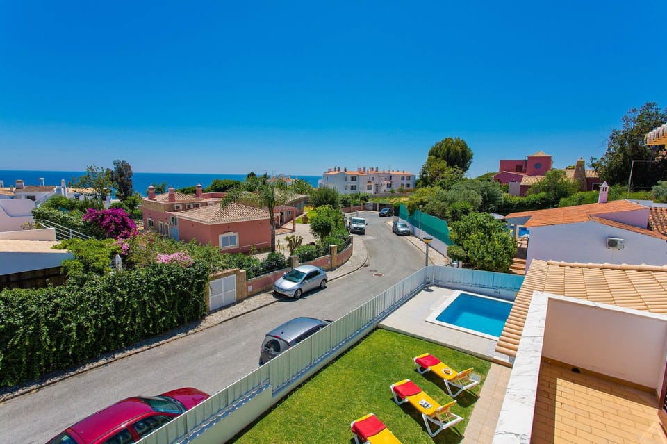 Villa Miraflores image