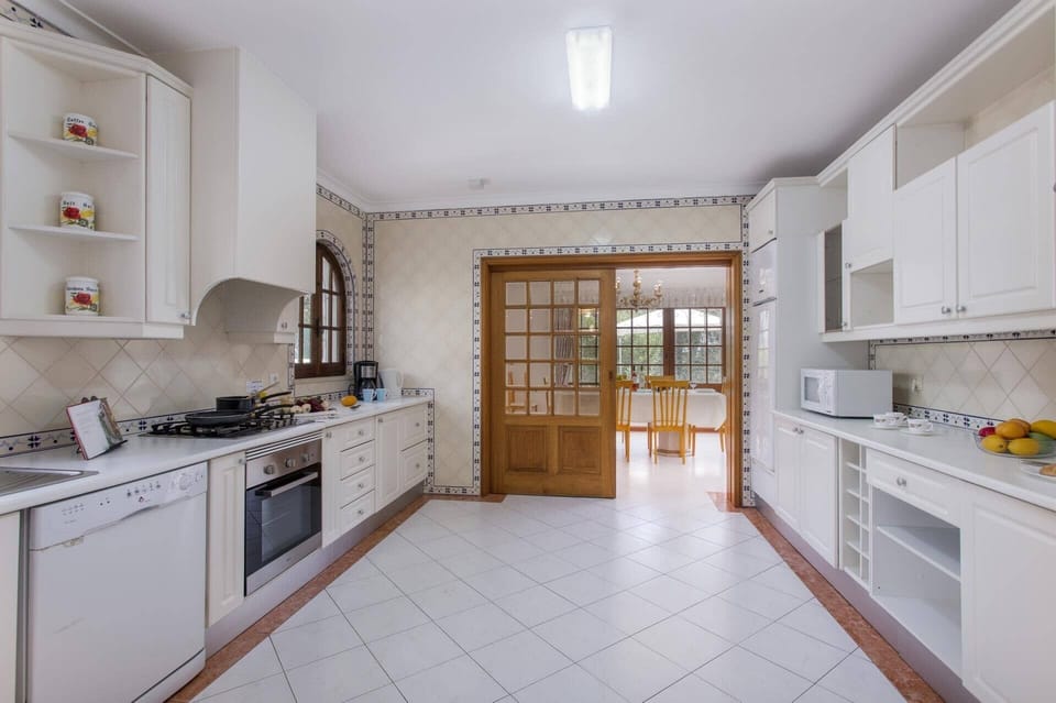Villa Elanor image