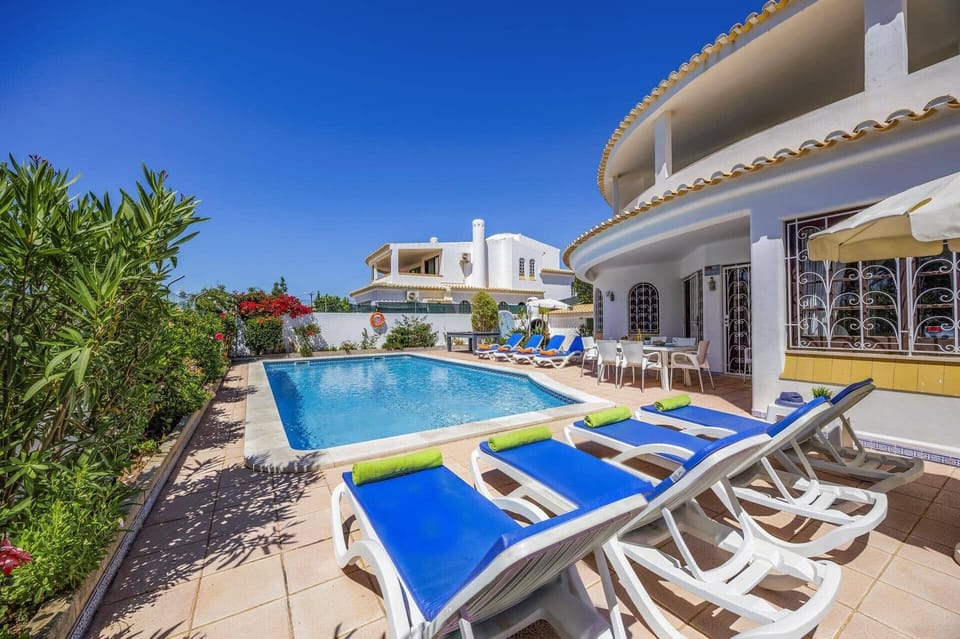 Villa Elanor image