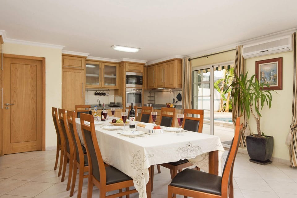 Villa Cubos image