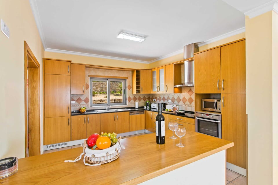 Villa Ribeiro Tomas image