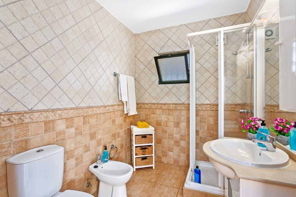 Villa Lisson Grove image