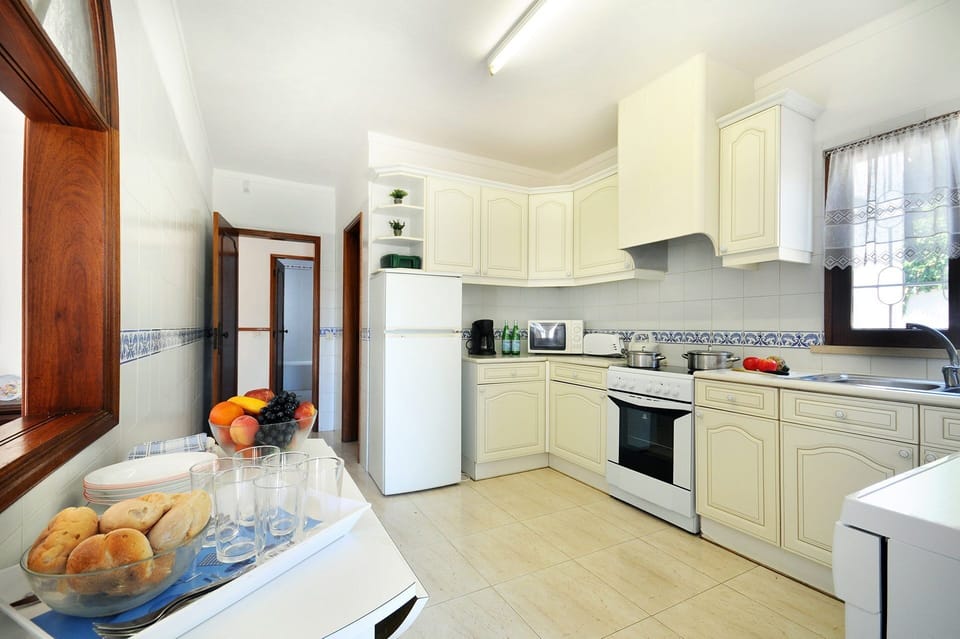 Villa Medeira image