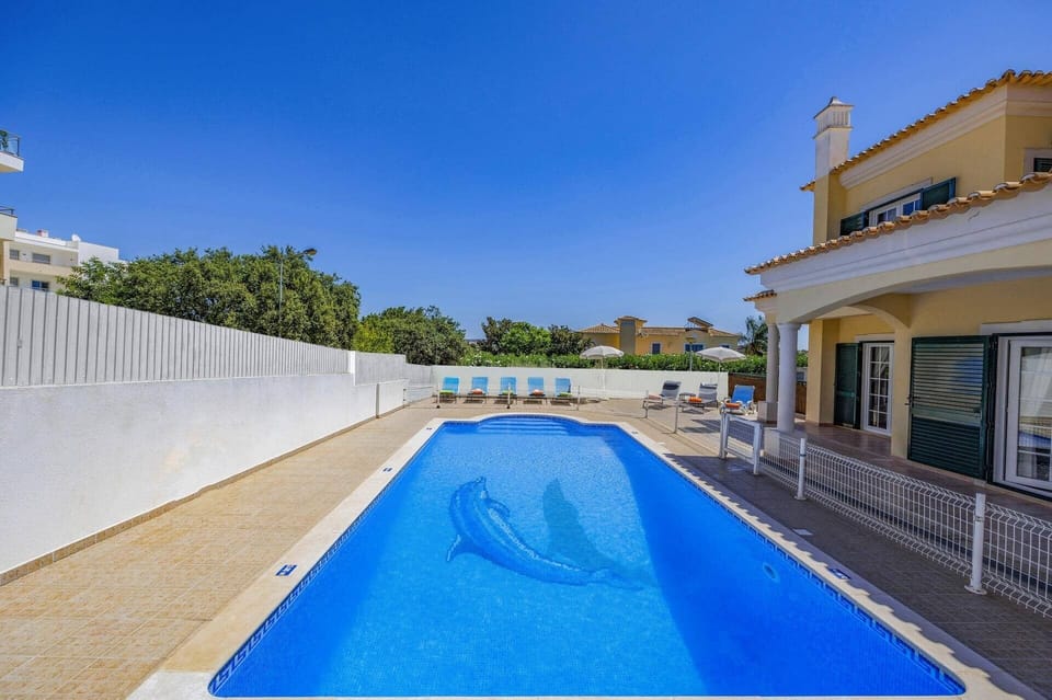 Villa Carvalho image
