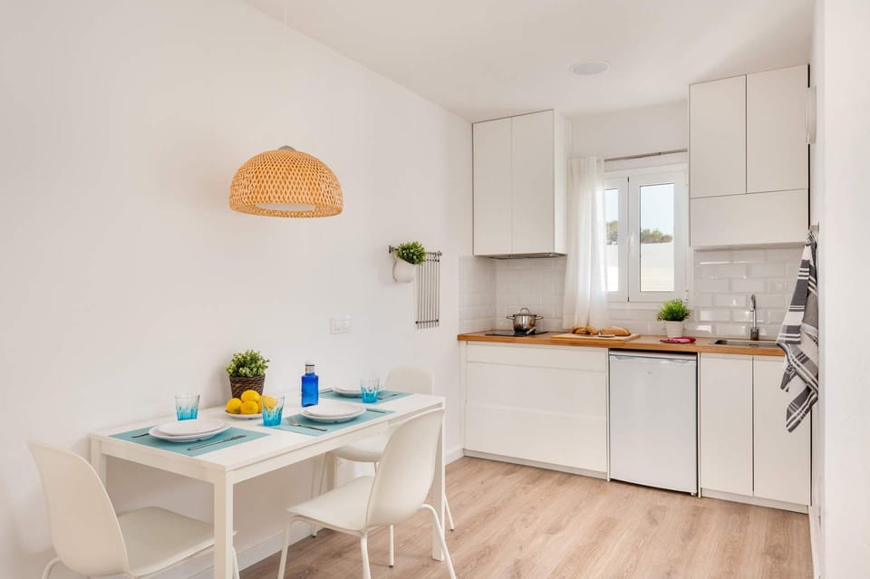 Villa Pins Blanca image