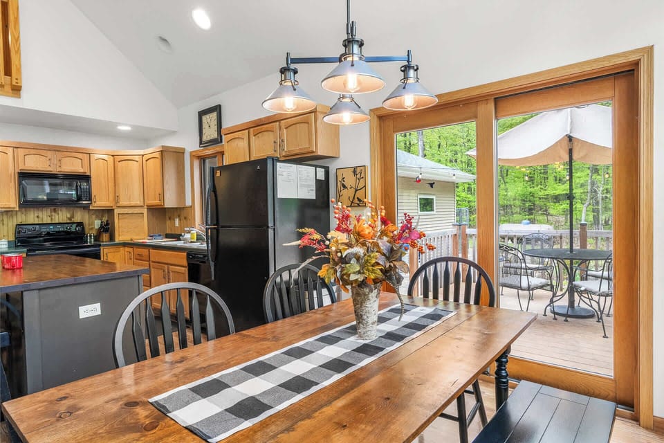 Dining table seating 6