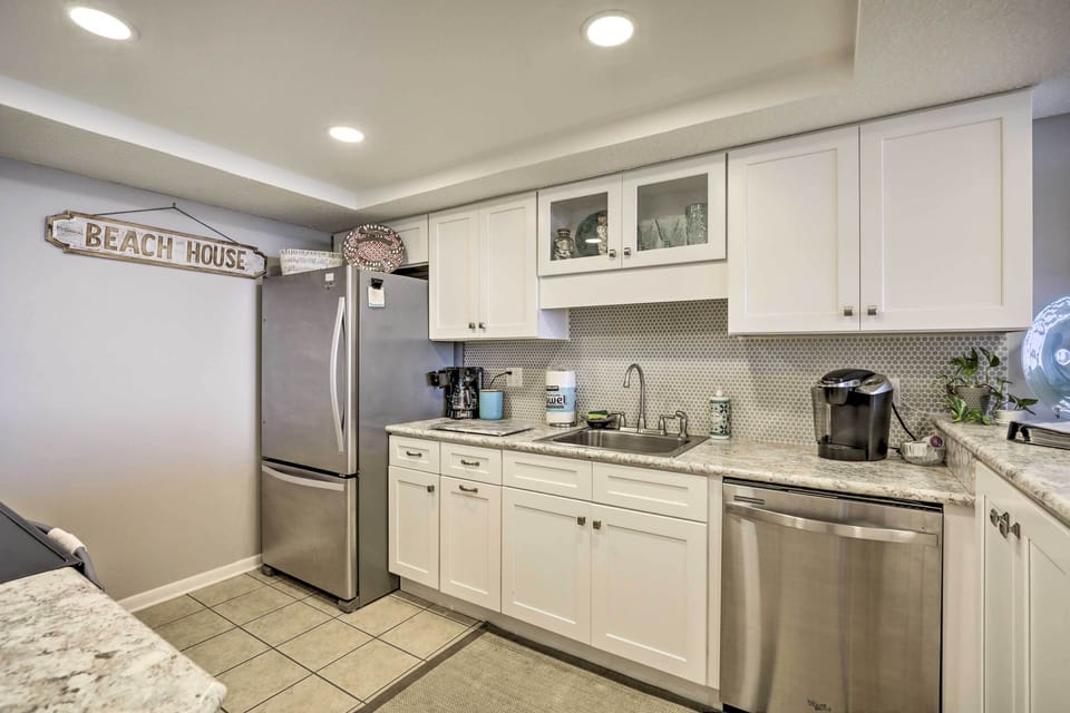 Fully Equipped Kitchen | Keurig Coffee Maker
