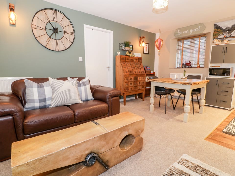 Cottage | Living area | DVD player