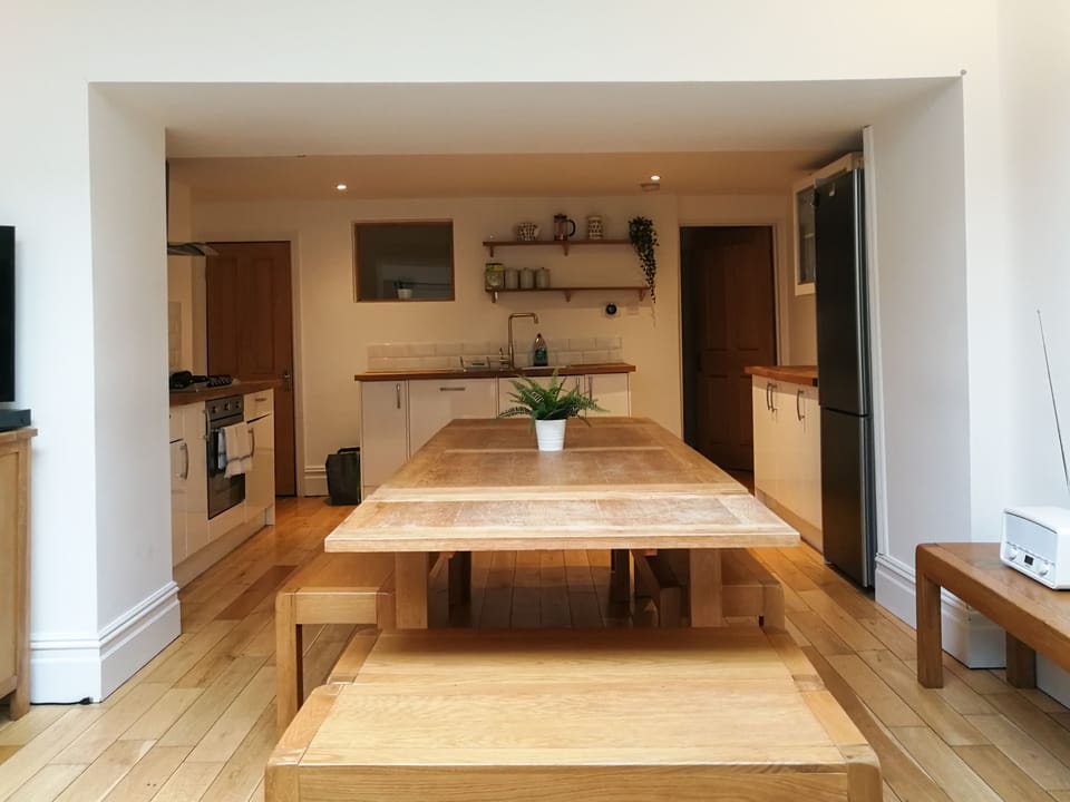 House, Private Bathroom | Restaurant