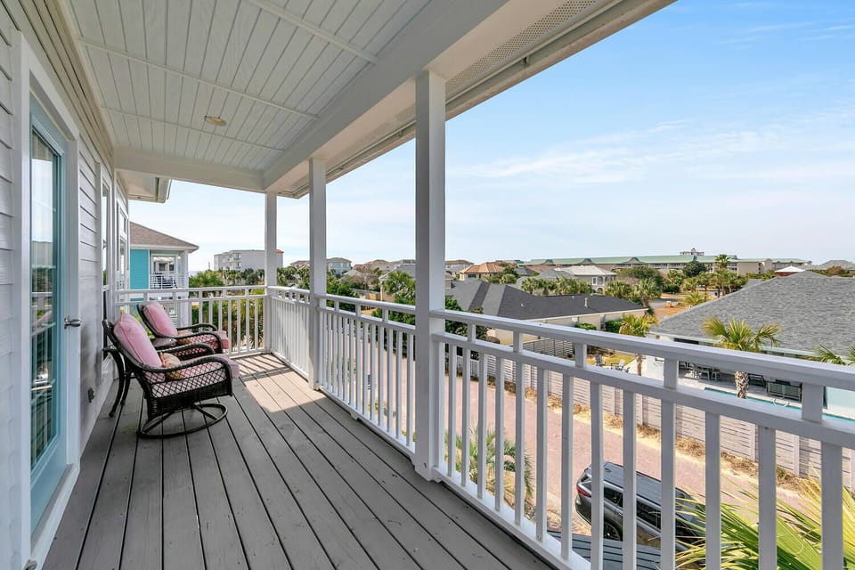 3rd Floor Balcony