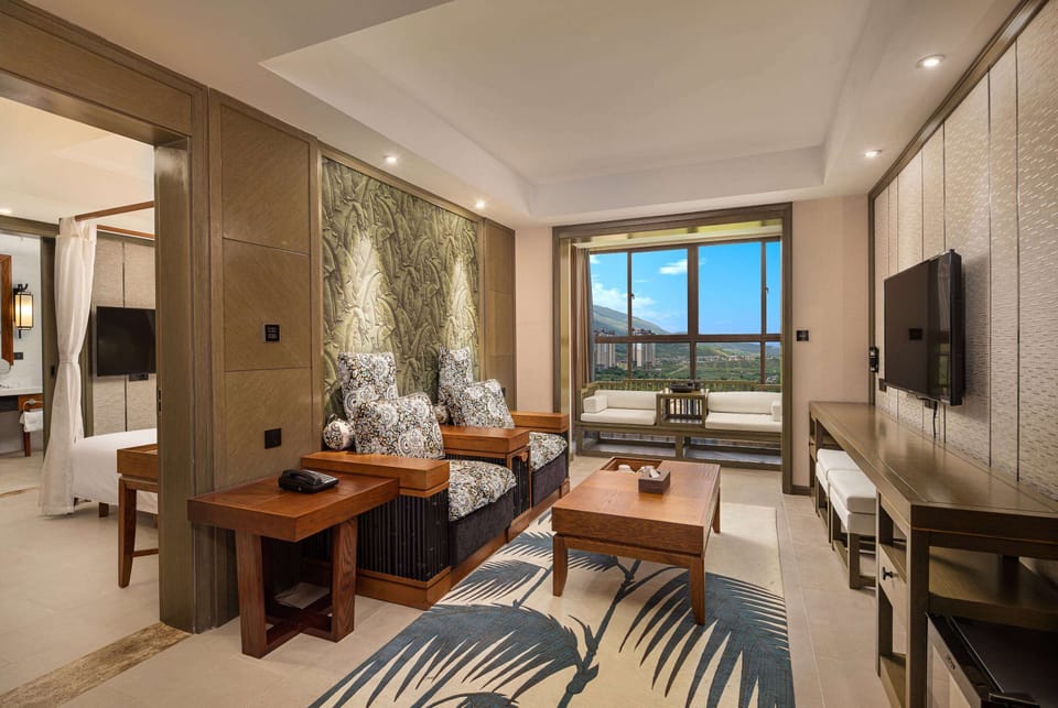 Featured Suite,1 King Bed (NS) | In-room safe, free WiFi, bed sheets