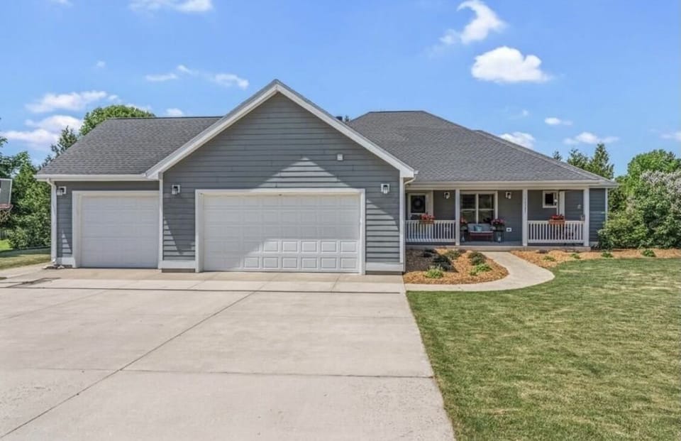 Welcome to Teal Door!