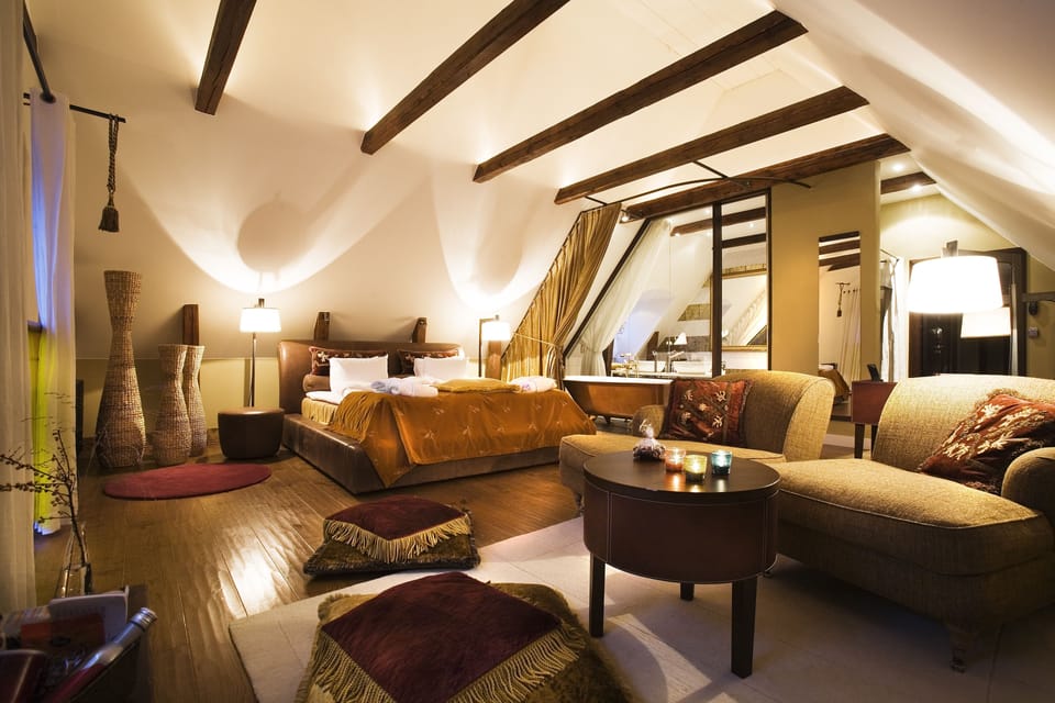 Junior Suite | Premium bedding, minibar, individually decorated, desk