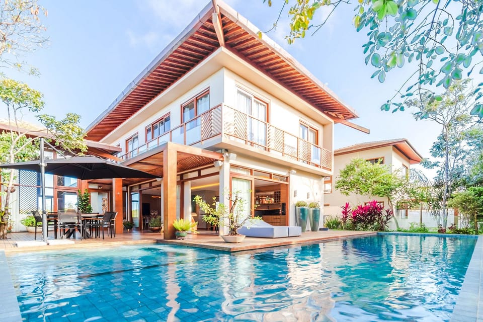 Chalet | Pool | Indoor pool, pool umbrellas, sun loungers