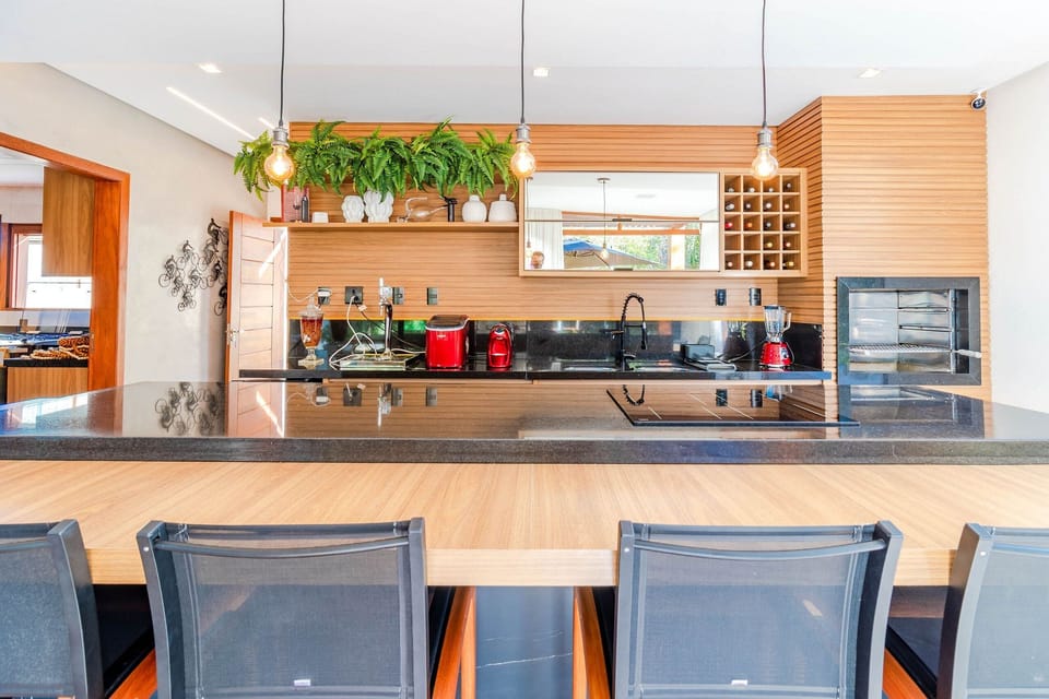 Chalet | Private kitchen | Full-size fridge, microwave, oven, dishwasher