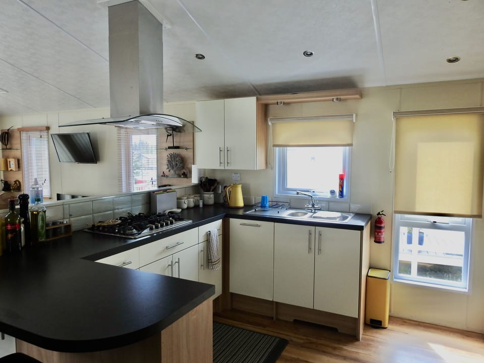 Fully equipped kitchen