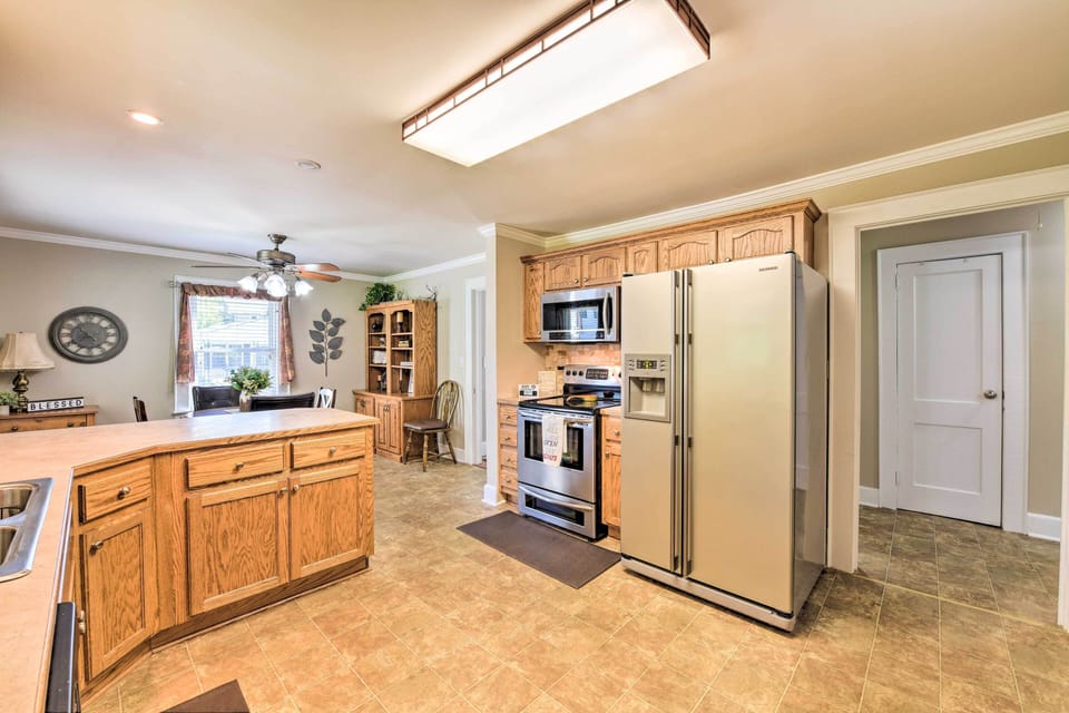 Kitchen | Fully Equipped | 1st Floor