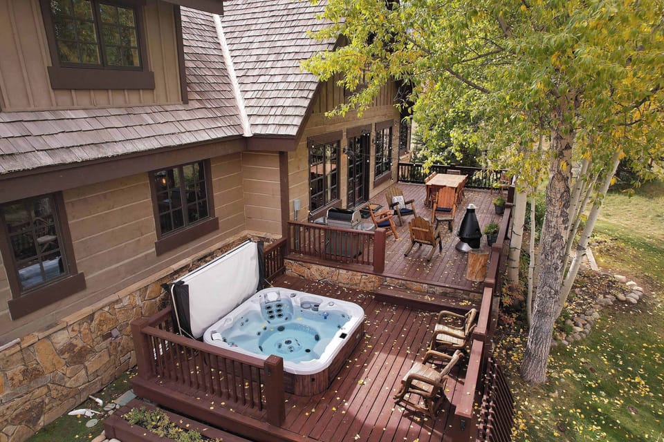 Hot tub