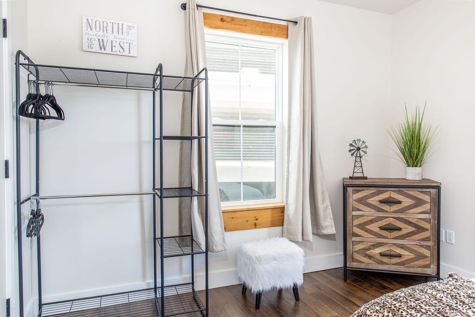 2nd Bedroom Wardrobe