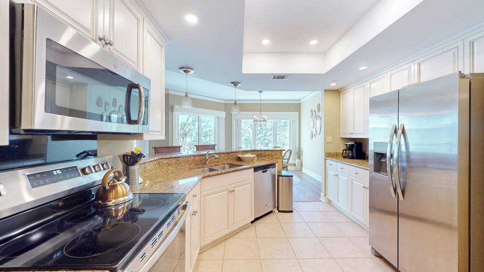 Fully Stocked Kitchen