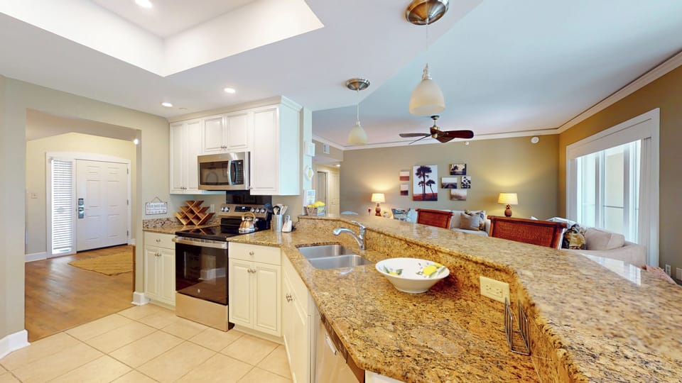 Fully Stocked Kitchen