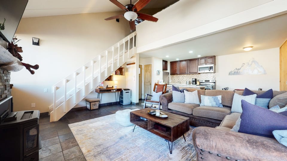 Condo, 2 Bedrooms | Living area | Smart TV