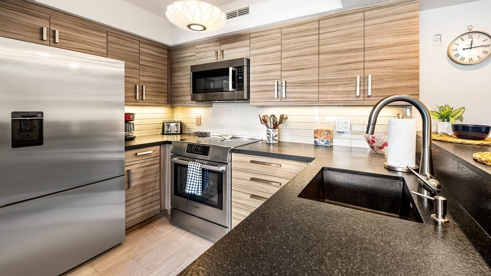 The condo has been completely updated to provide our guest with modern conveniences in both the kitchen and bathroom.