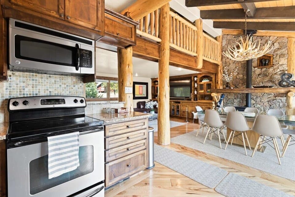 View of the main floor from the fully-equipped kitchen